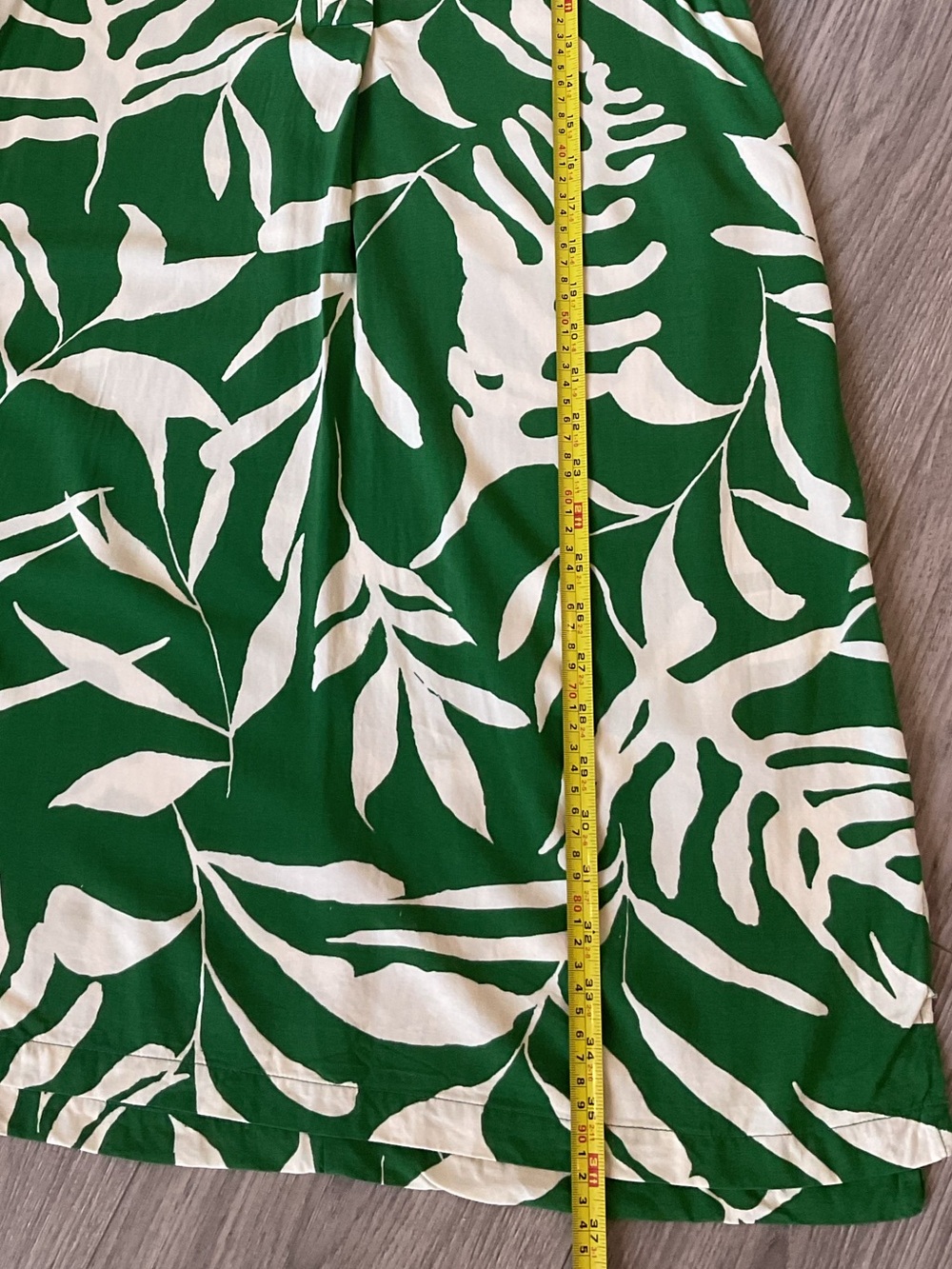 H&M Green and Cream Tropical Print Shift Dress - Picture 8 of 9